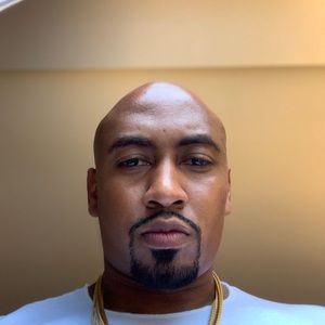 Meet your Posher, Larry